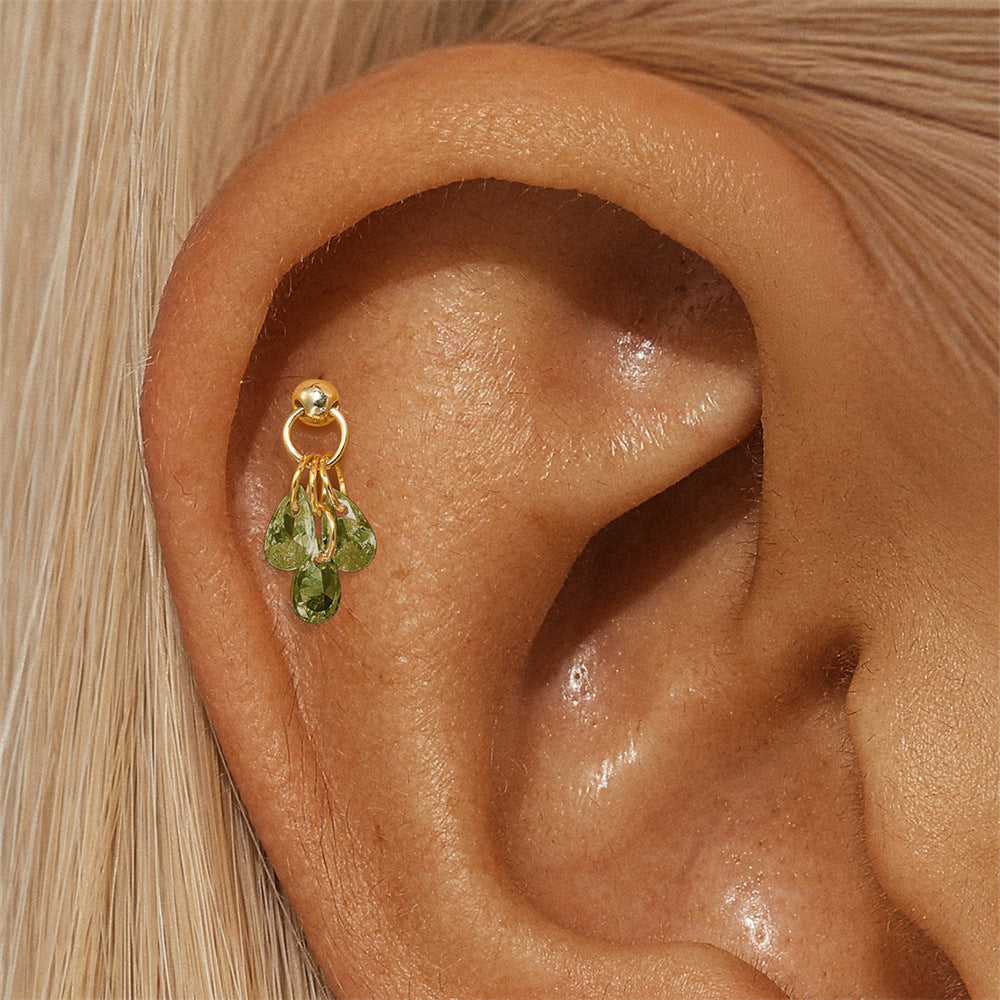 Jasmina – Gold earrings with understated refinement.