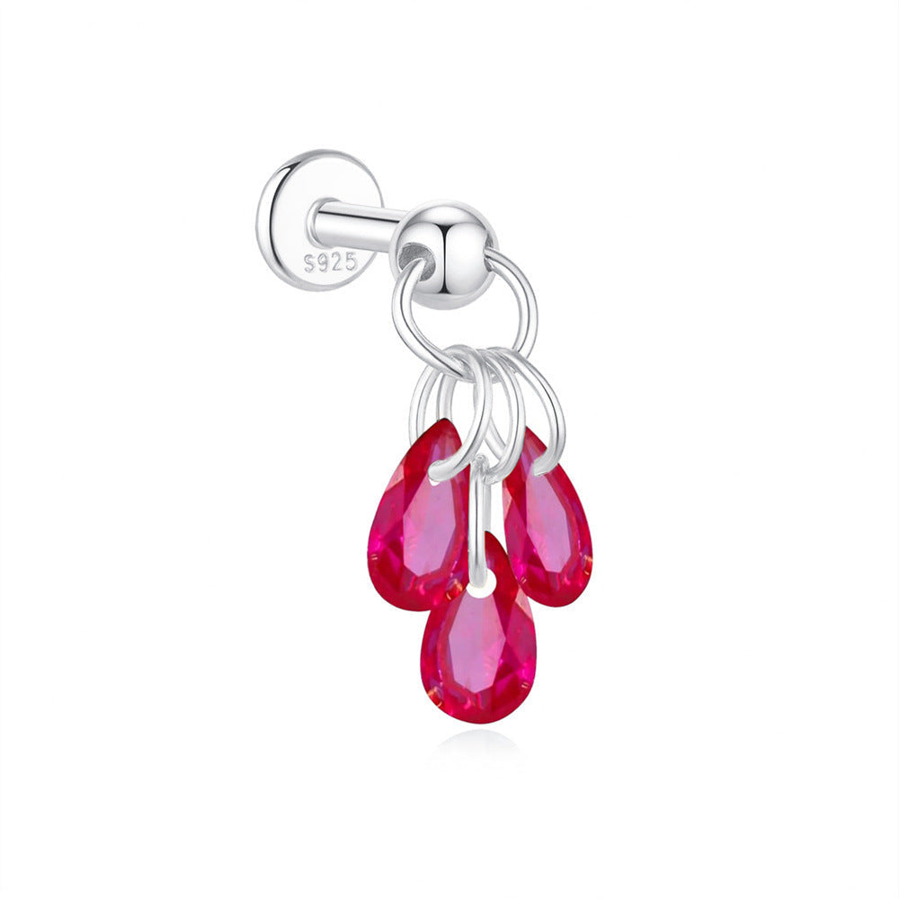 Jasmina – Gold earrings with understated refinement.