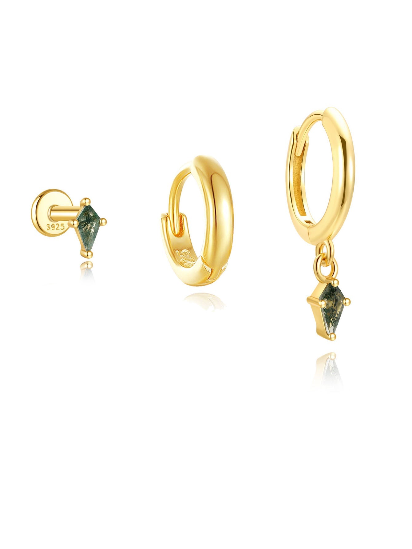 Mona – Gold earrings with a fluid design.