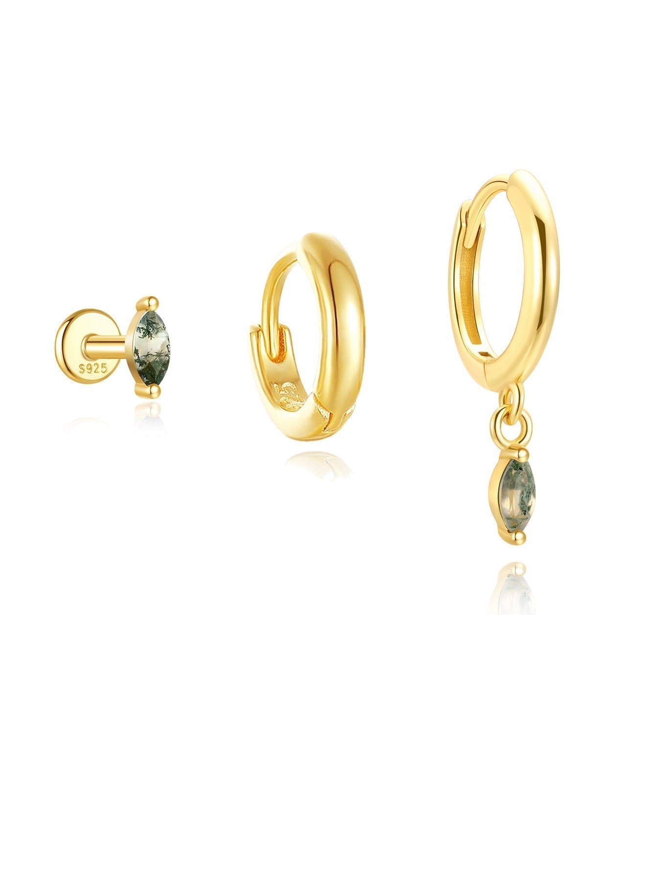 Mona – Gold earrings with a fluid design.