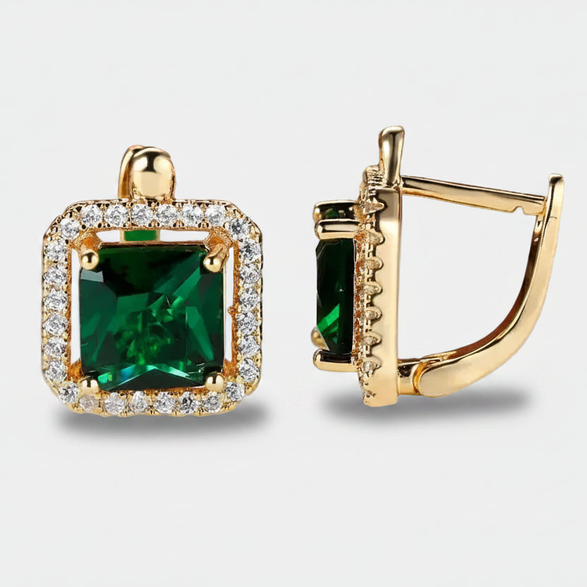 Kateřina – Gold earrings with emerald and zirconia.
