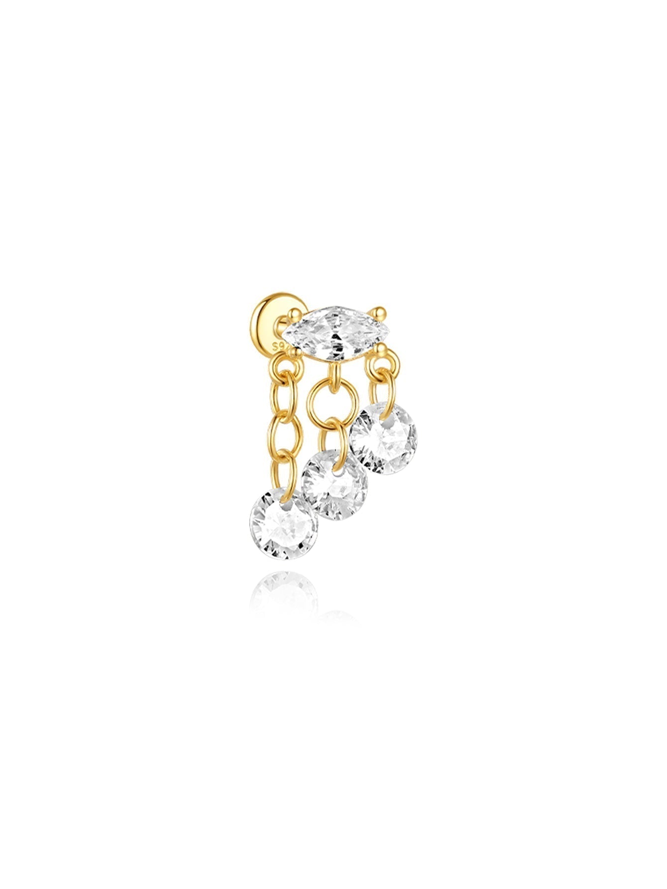 Elizabeth – Classically shaped gold earrings.
