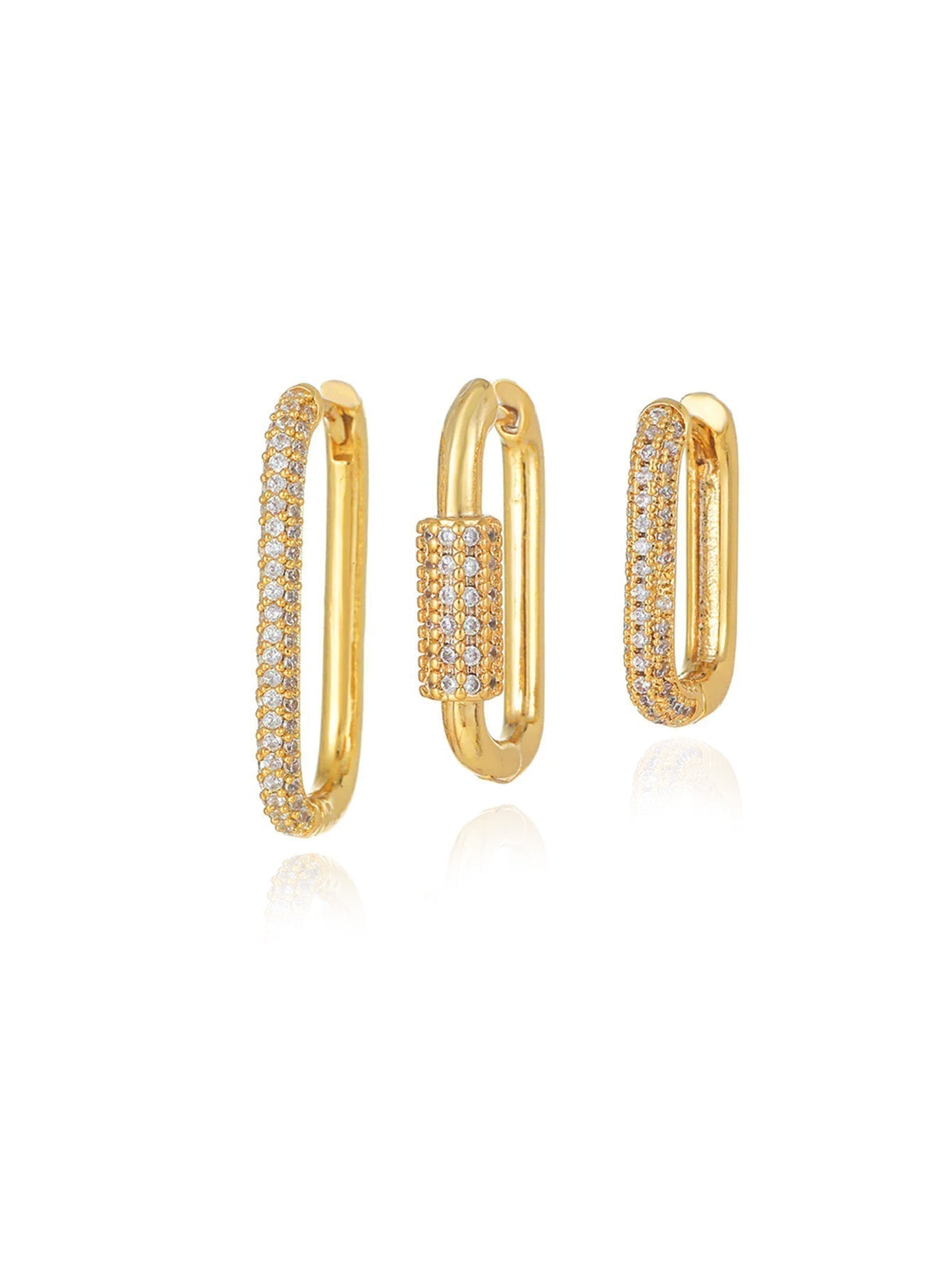Lara - Gold earrings with a delicate curve