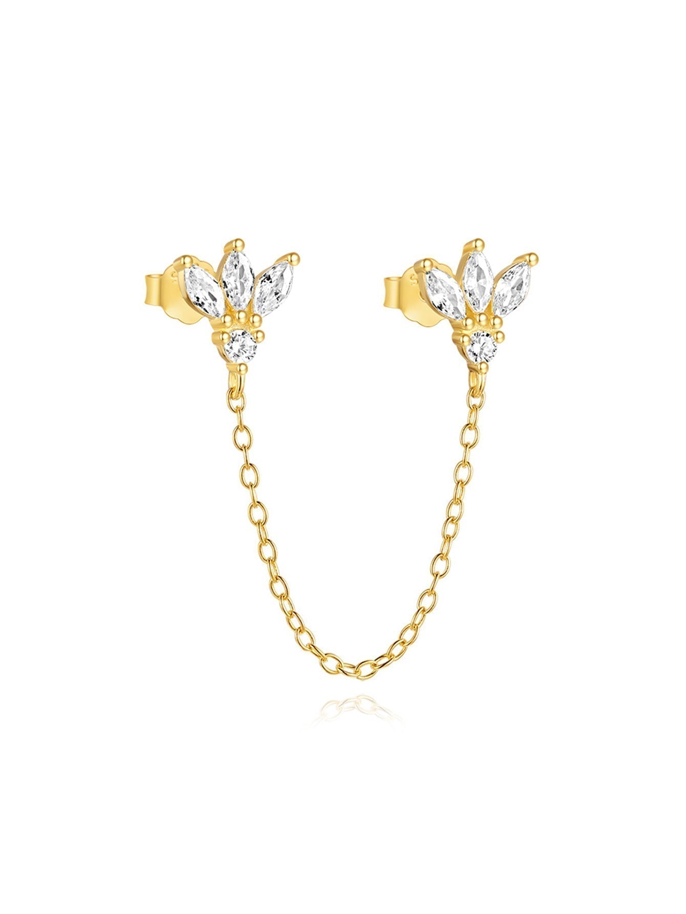 Leonie-Klara – Delicate gold earrings with shine.