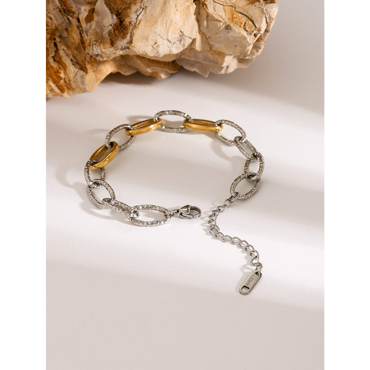 Klara – Bracciale in oro con decorazione di perle
