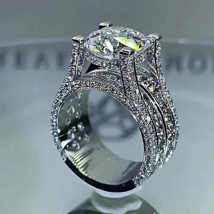 Jasmin – Ring with polished diamonds and vintage setting