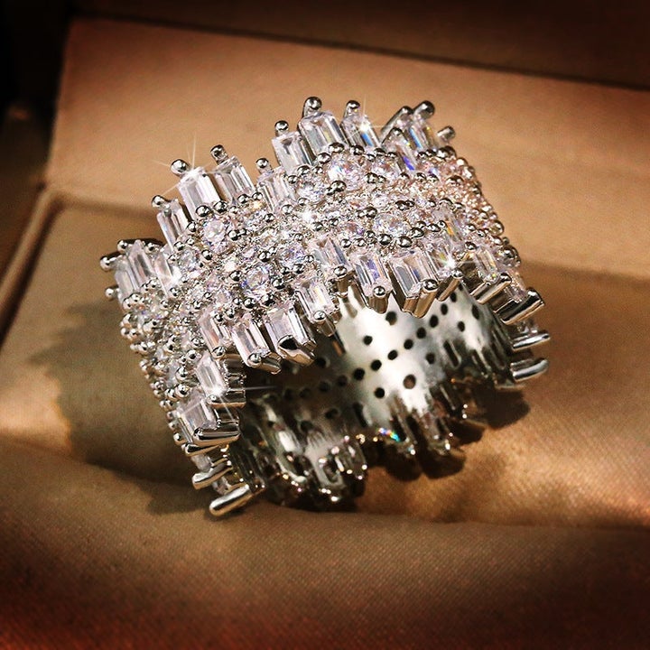 Selina – Diamond ring with square stone.