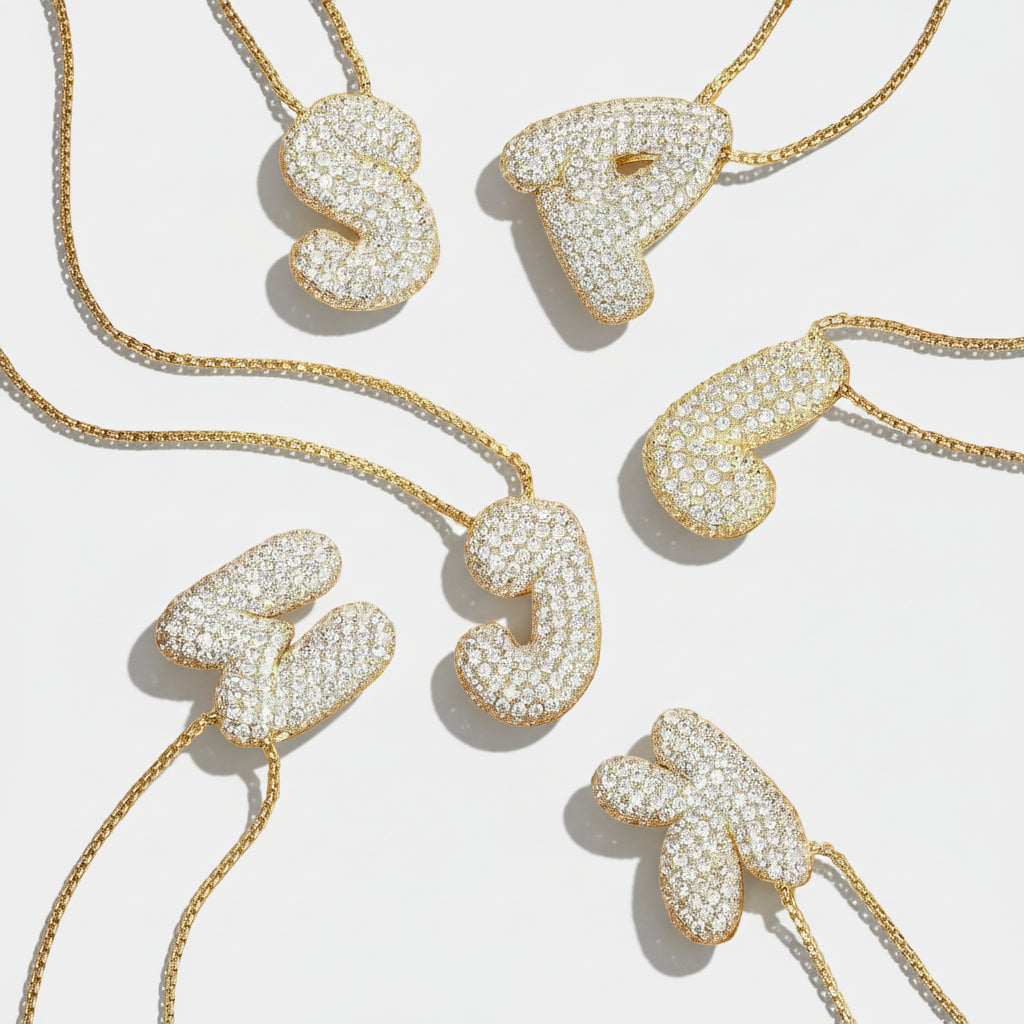 Frieda – Gold Chain with Organic Pendant