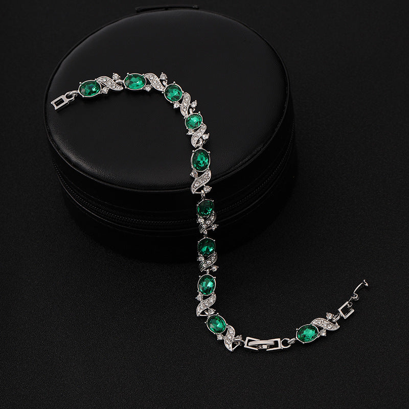 Helena – Bracciale in argento con smeraldi.