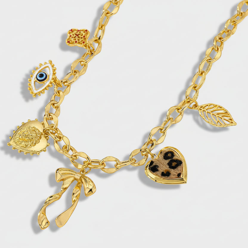 Teresa - Important necklace.