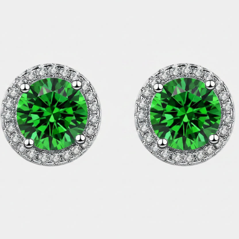 Selina – Emerald earrings with sparkling edge.