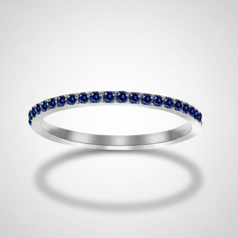 Marleen – Delicate bracelet with sapphire decoration.