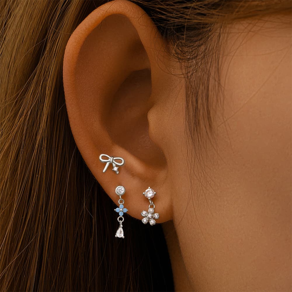 Veronika – Elegant earrings with a delicate line.