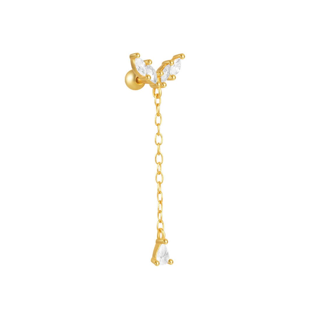 Carla – Gold earrings with a delicate curve.