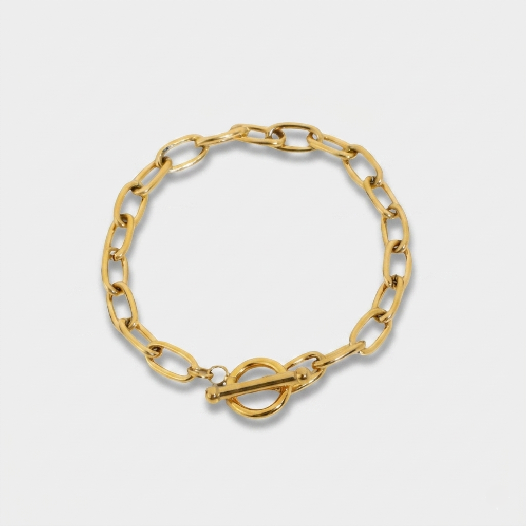 Tereza – Gold bracelet with double chain effect.
