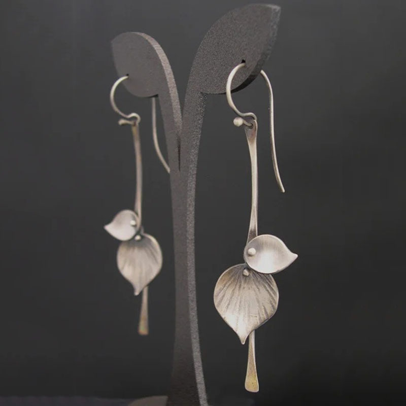 Karin - Orecchini vintage in argento con foglie