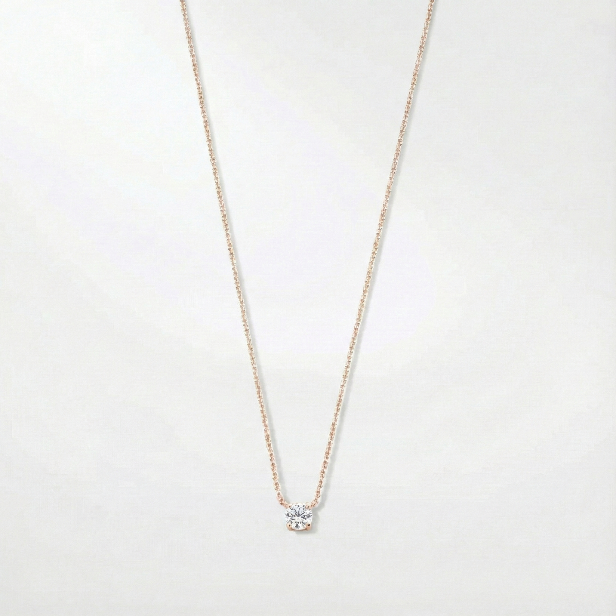 Collana Klára con pietra moissanite