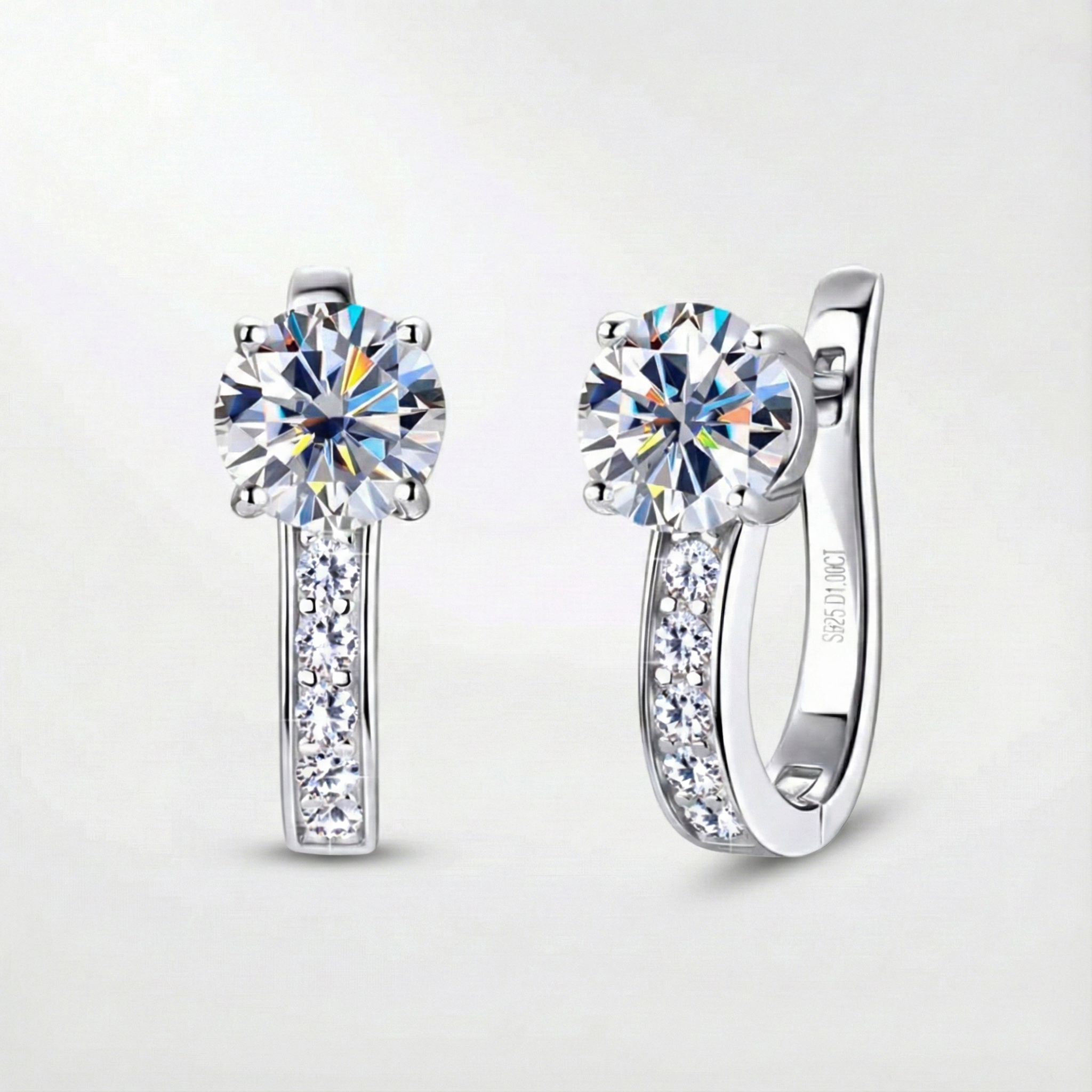 Orecchini a cerchio con moissanite a canale