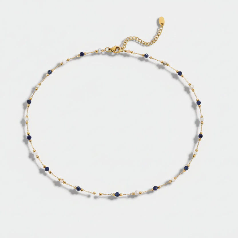 Johana – Delicate gold necklace with colored pearls.