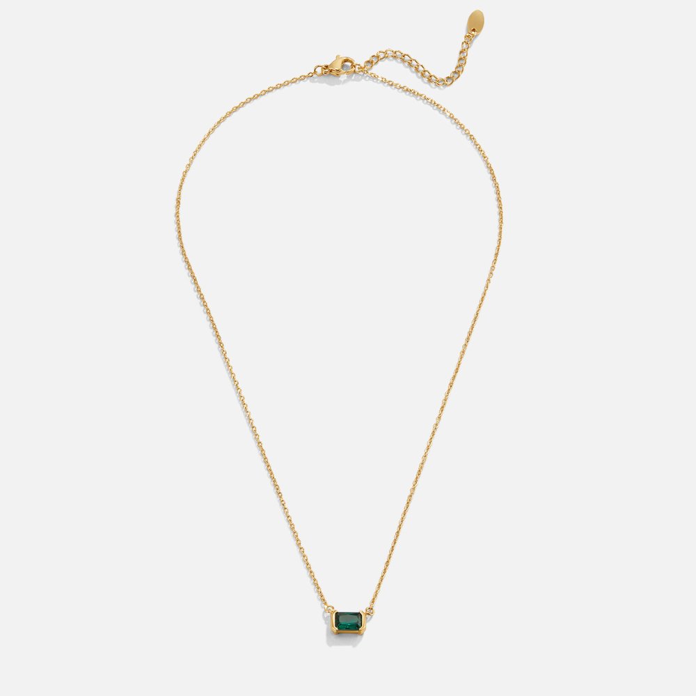 Loretta – Emerald stone necklace.