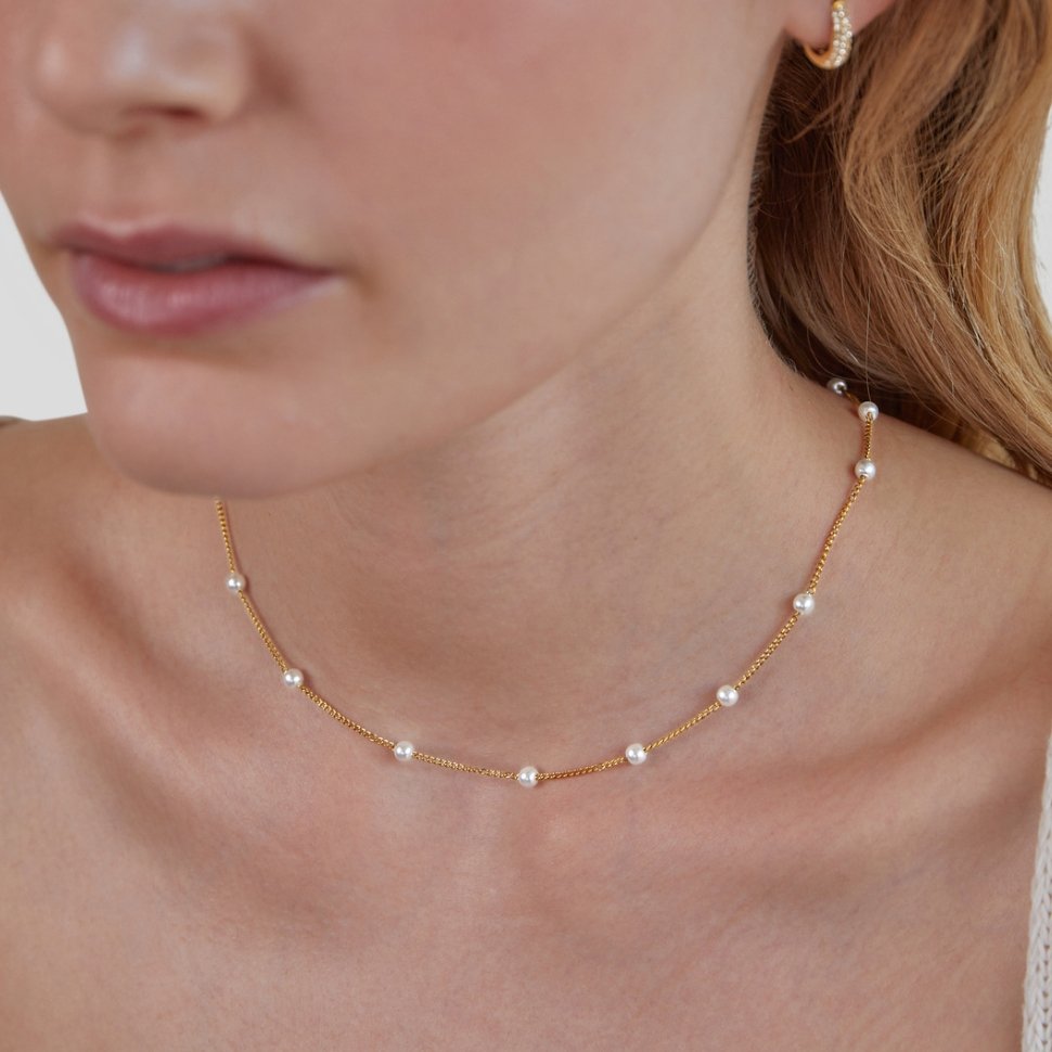 Miriam – Gold necklace with a harmonious length.