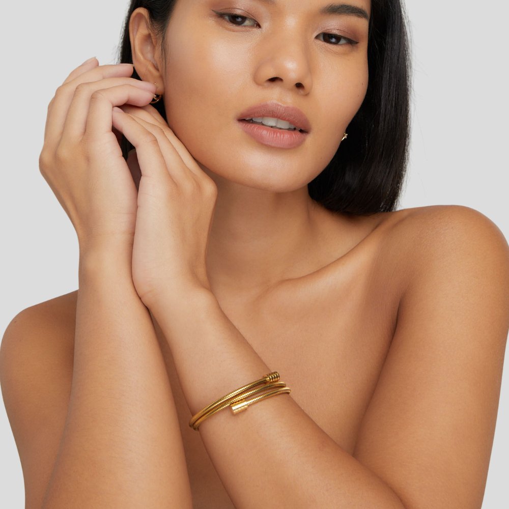 Braided gold bracelet