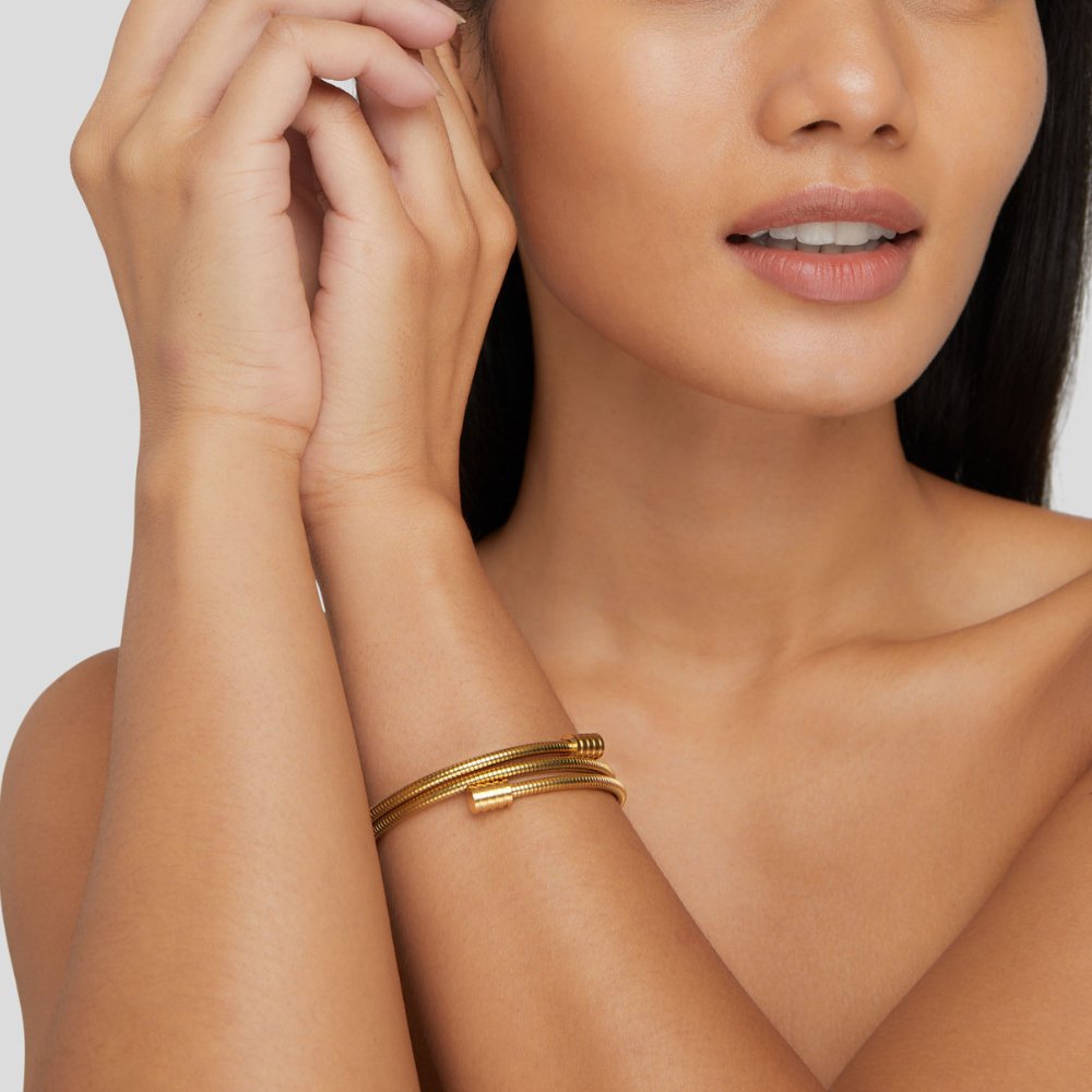 Braided gold bracelet