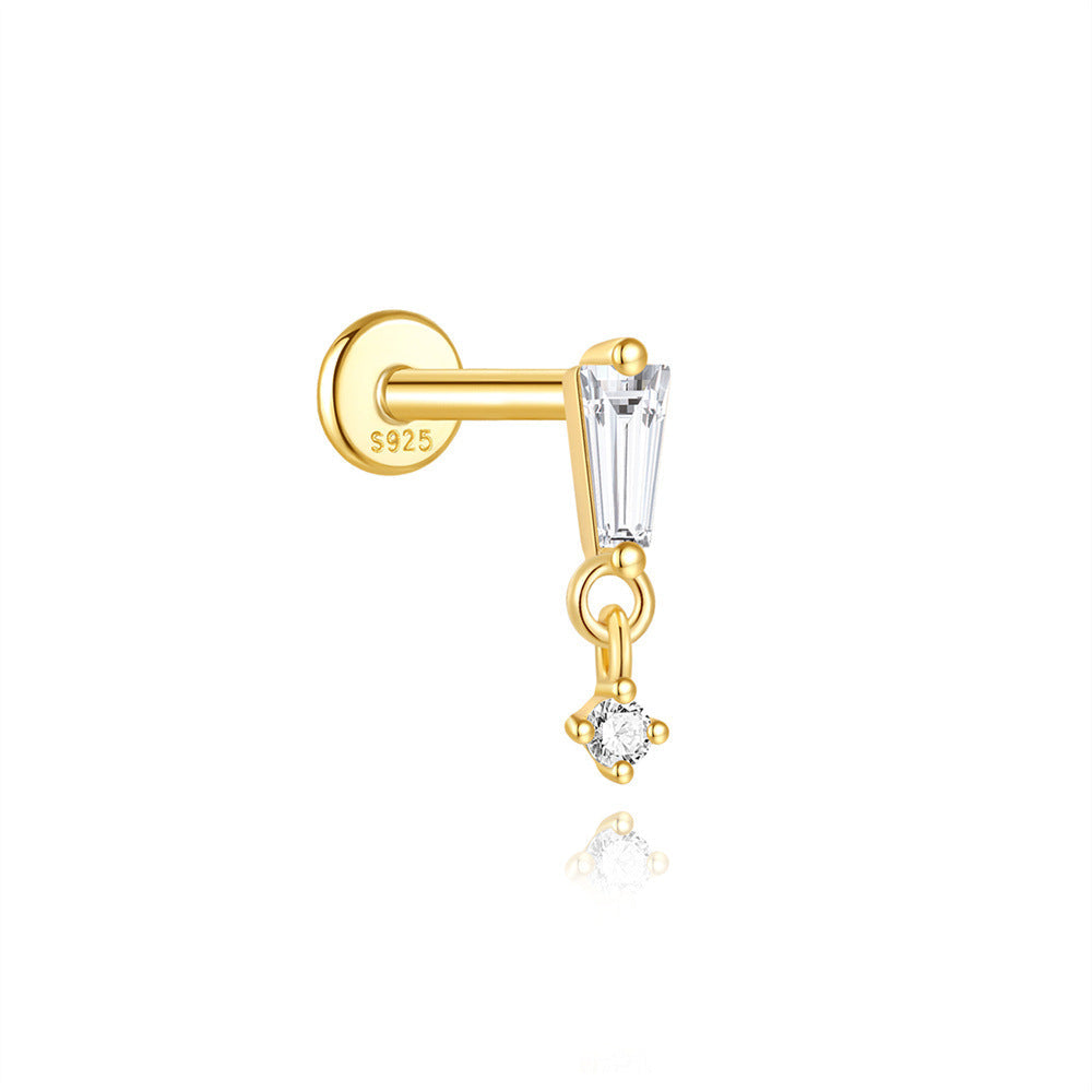 Valentina – delicate golden earrings with a soft curve.