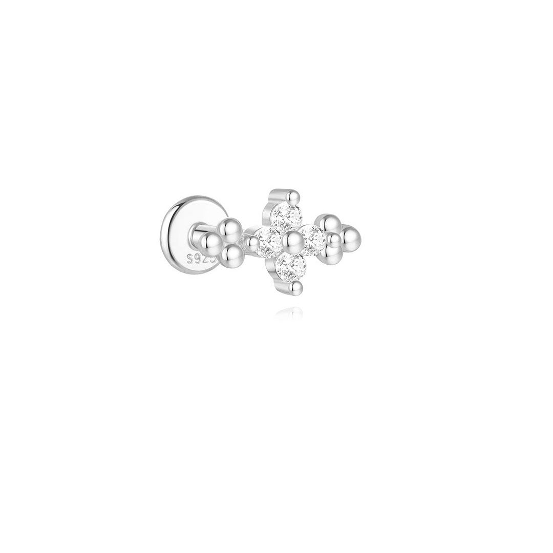 Lina – golden earrings with a filigree curvature.