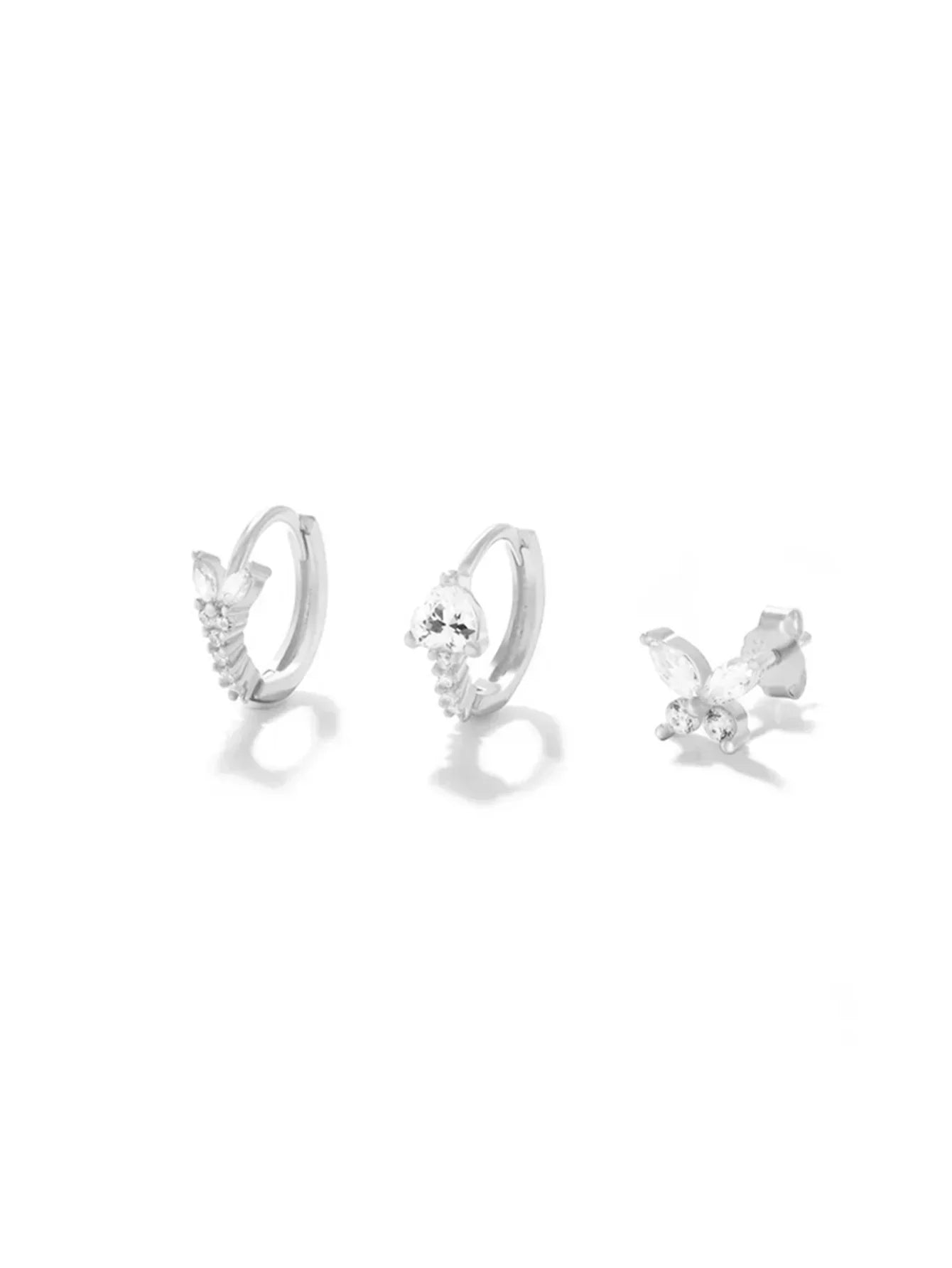 Eva-Marie – Delicate gold earrings with a flowing shape.