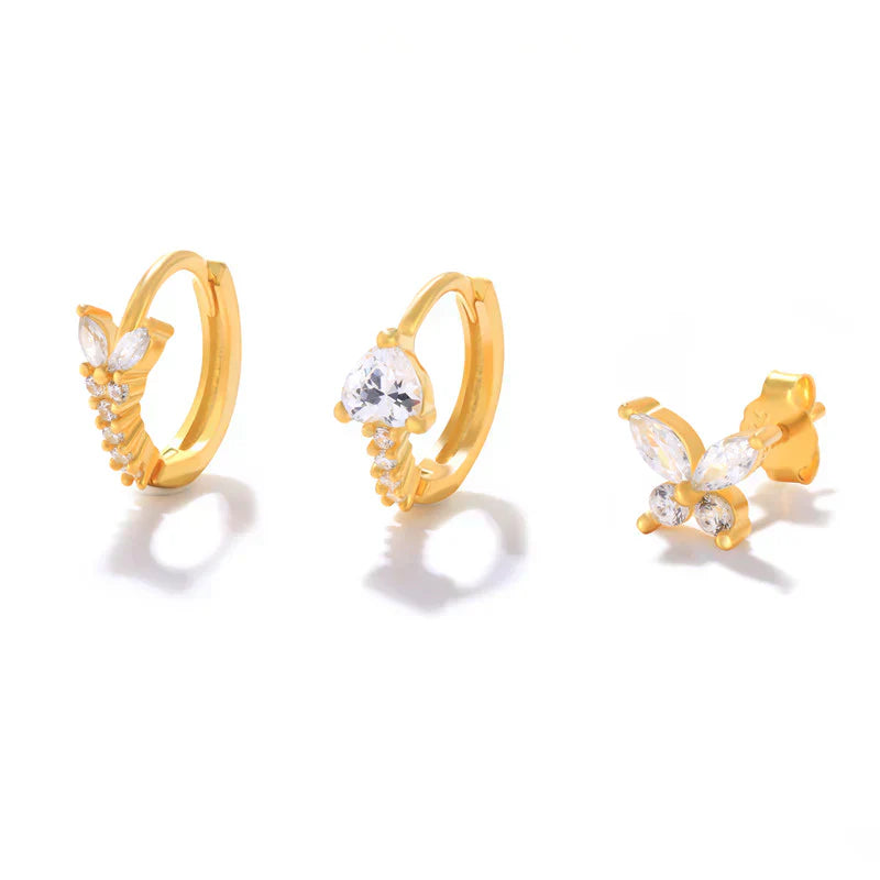 Eva-Marie – Delicate gold earrings with a flowing shape.