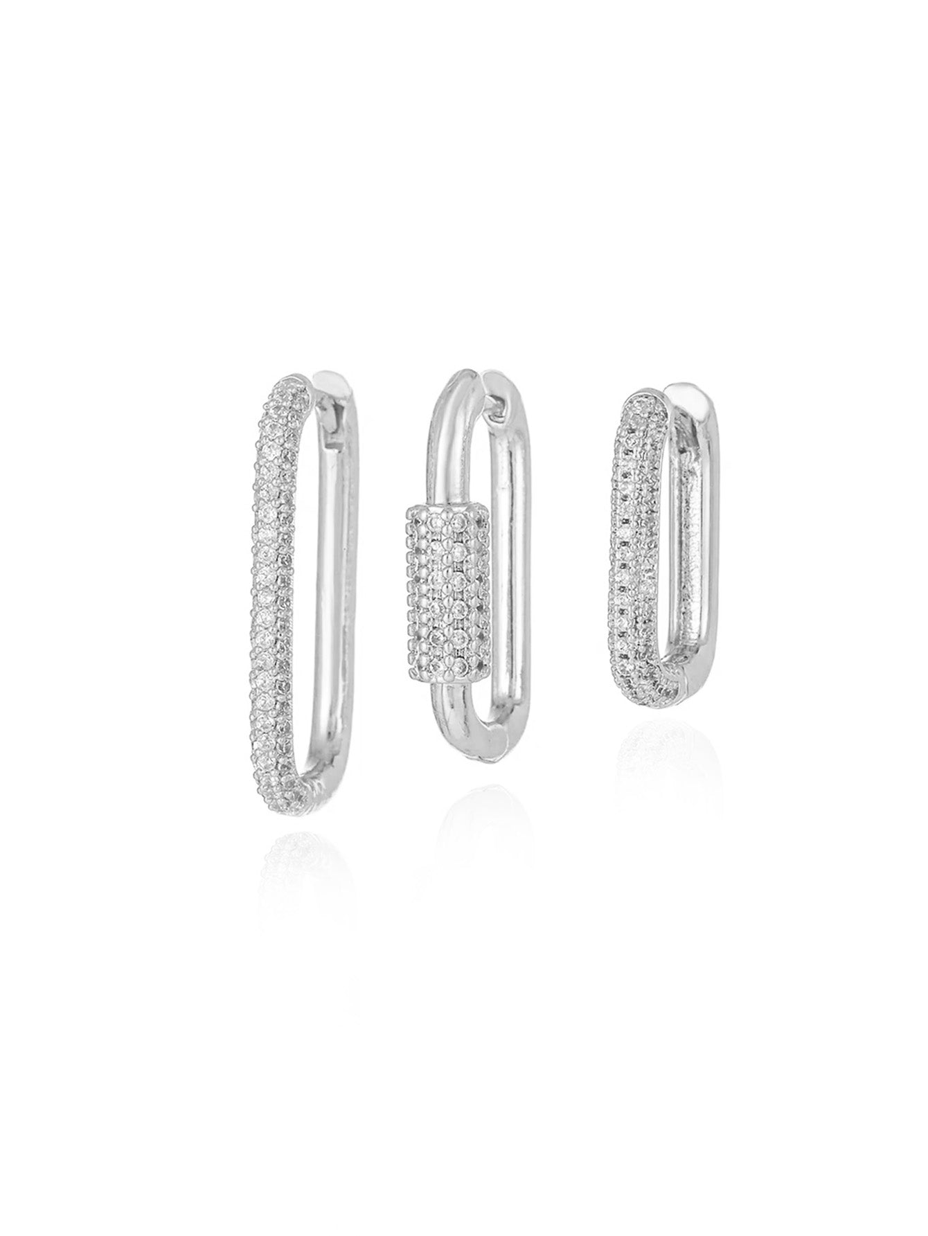 Lara - Gold earrings with a delicate curve