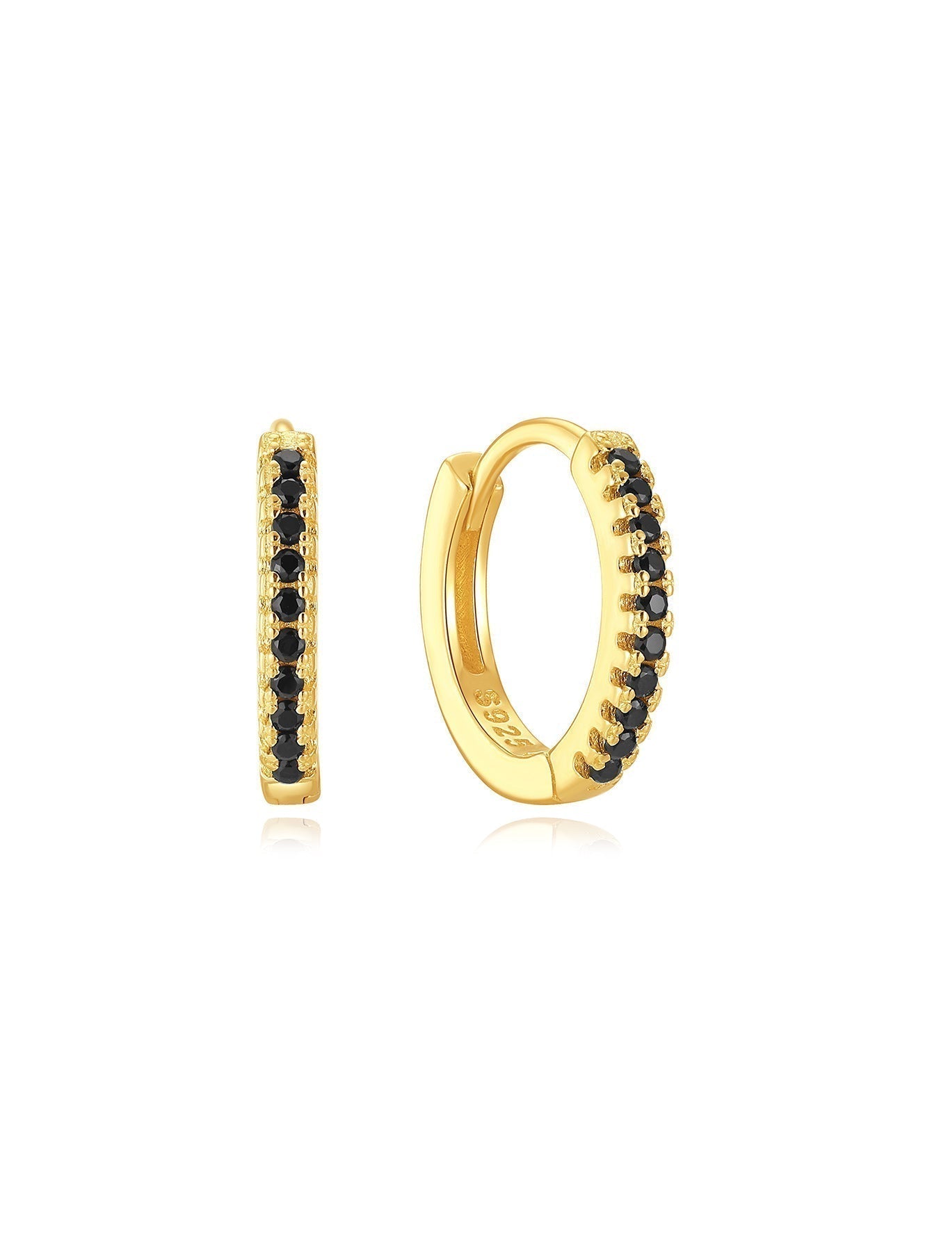 Theresia – Delicately curved gold earrings.