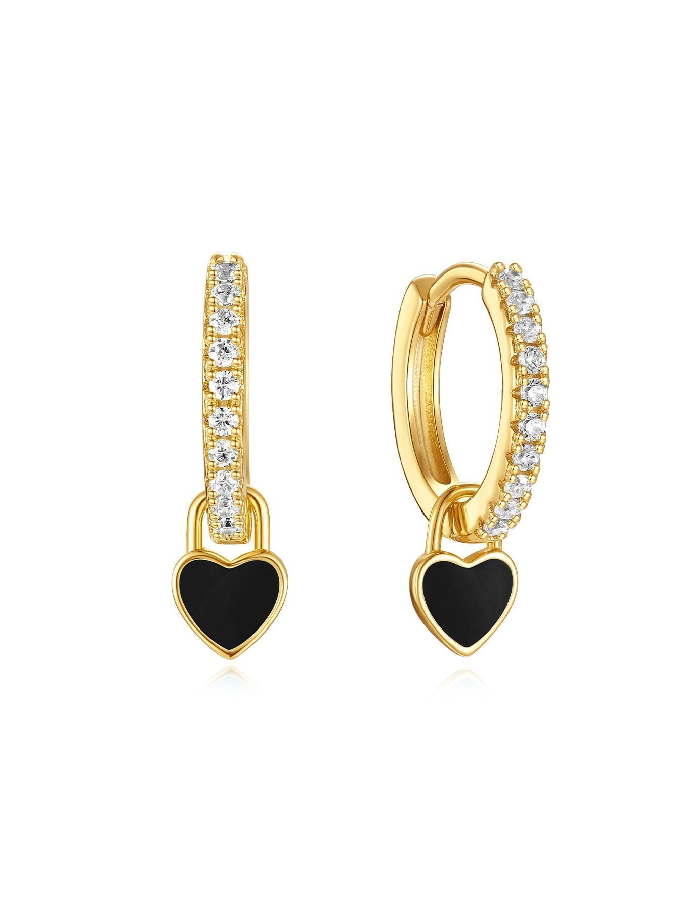 Theresia – Delicately curved gold earrings.