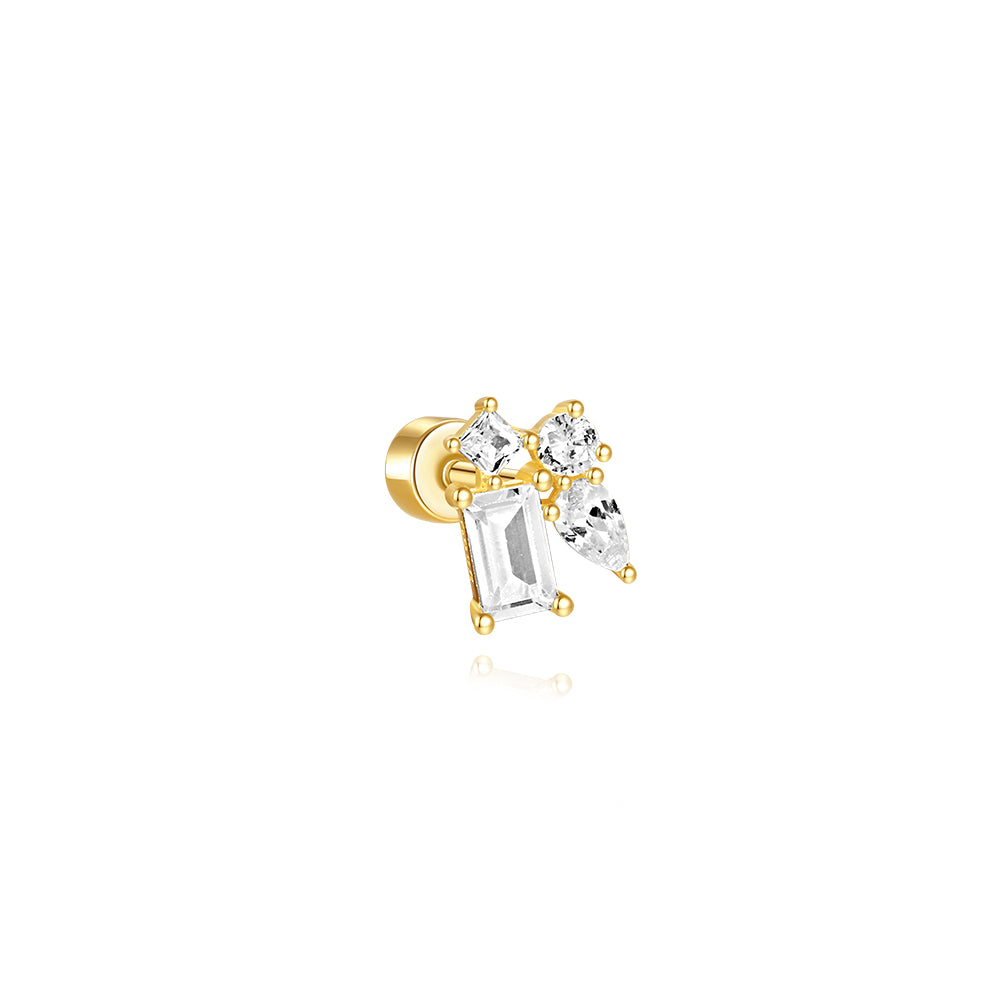 Klara – delicate golden earrings with a smooth line.