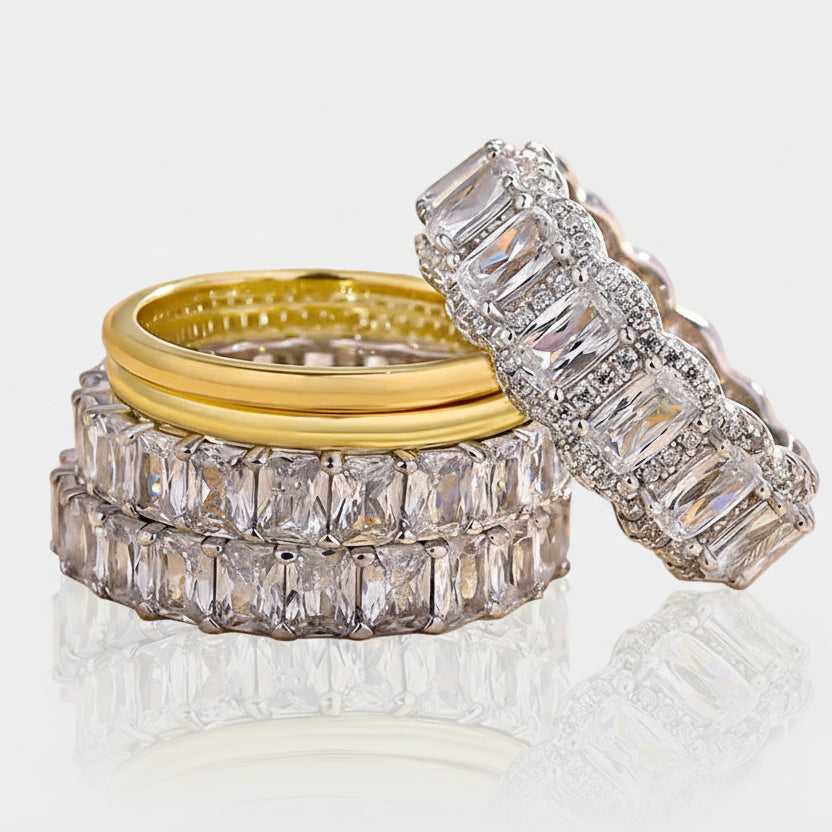 Leona – Three-row sparkling diamond ring.