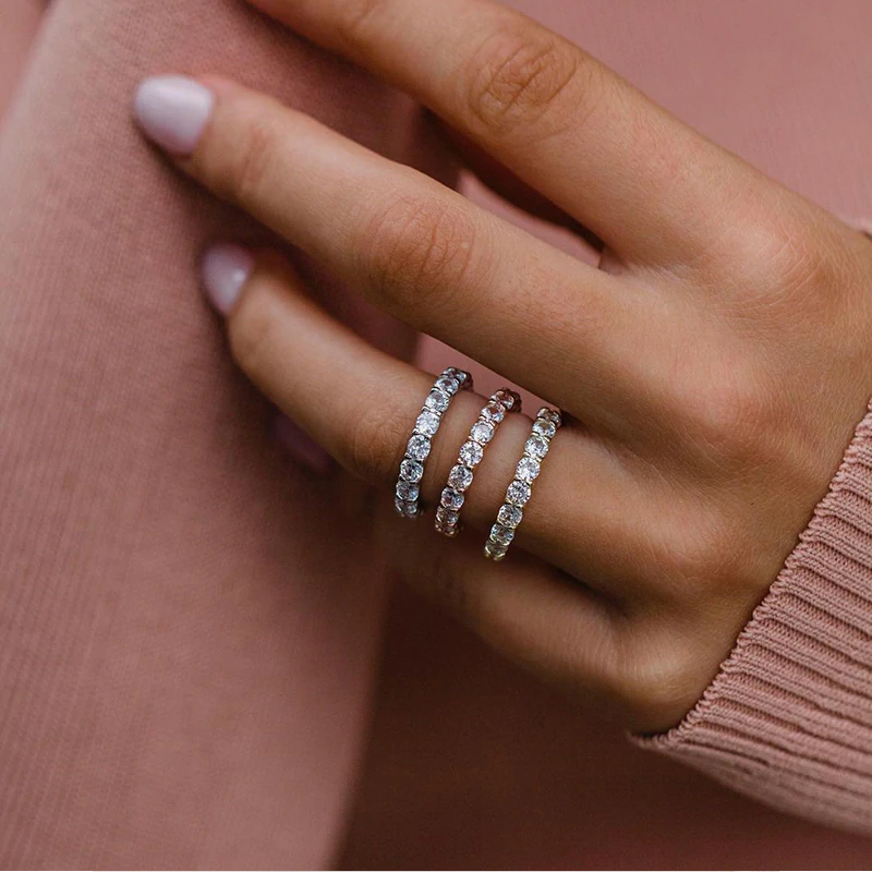 Eliska – Double Band Diamond Ring.