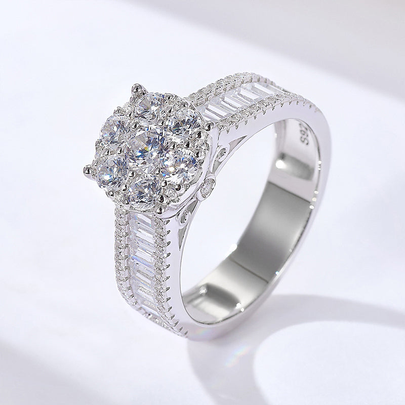 Beatrix – Double ring with pavé setting.