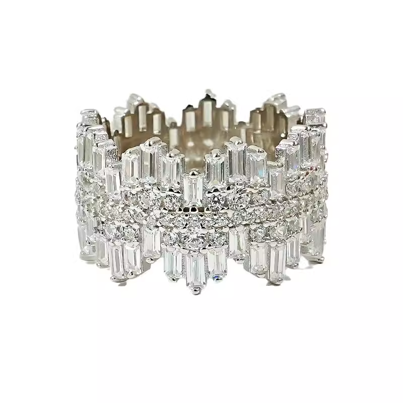 Selina – Diamond ring with square stone.