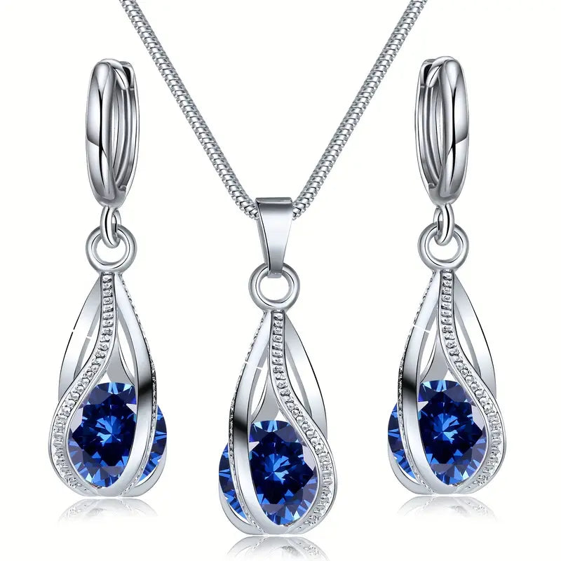 Amara – Silver jewelry with sapphires.