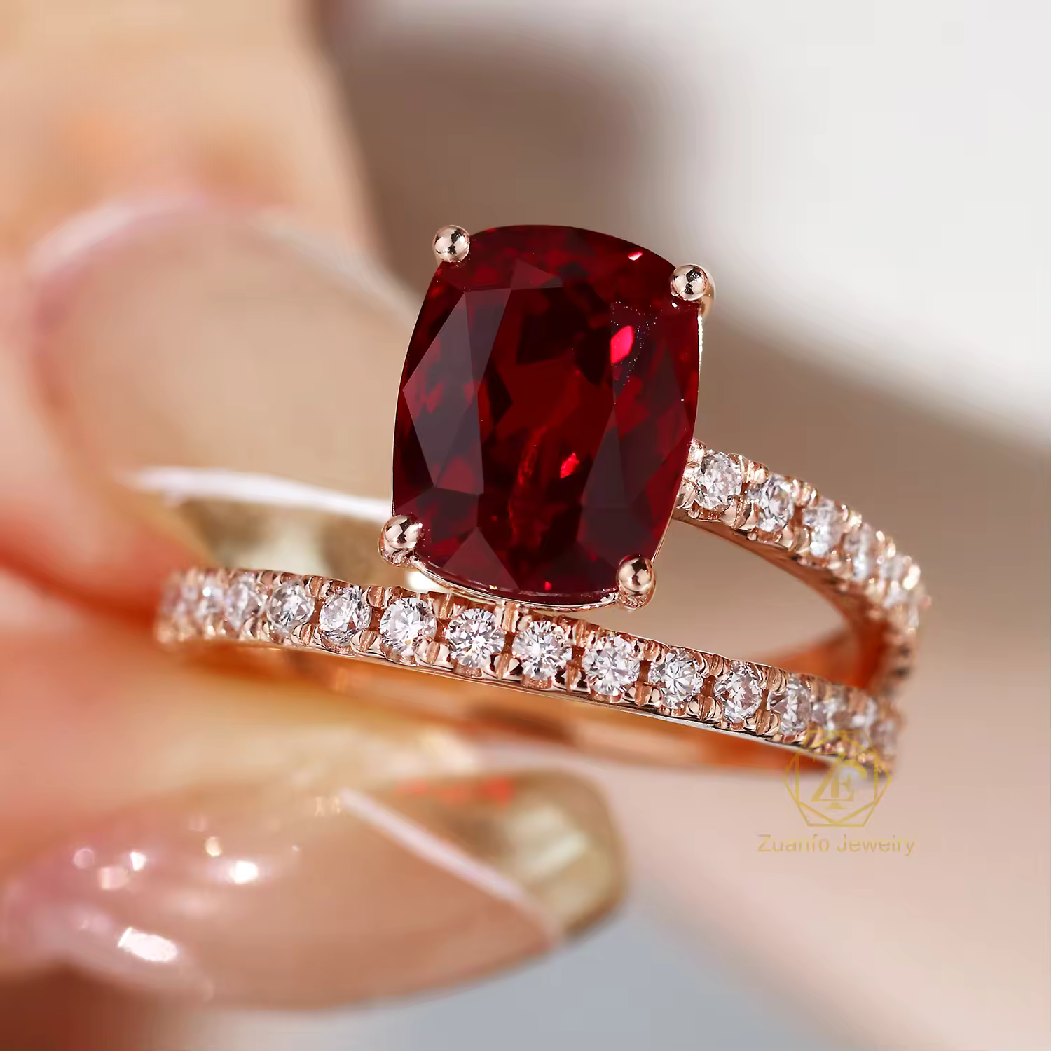 Ulla – Ruby Ring with Gold Setting