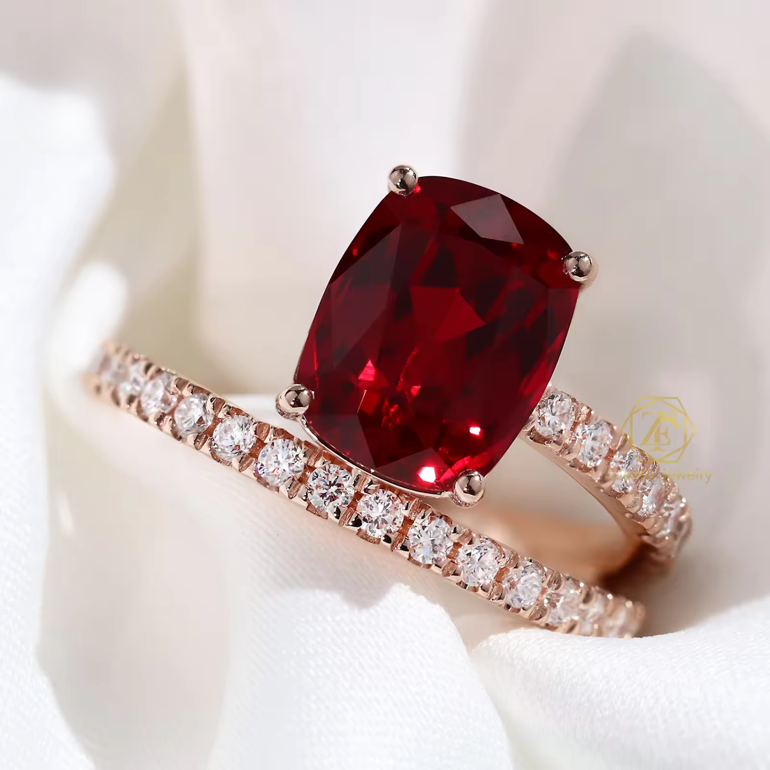 Ulla – Ruby Ring with Gold Setting