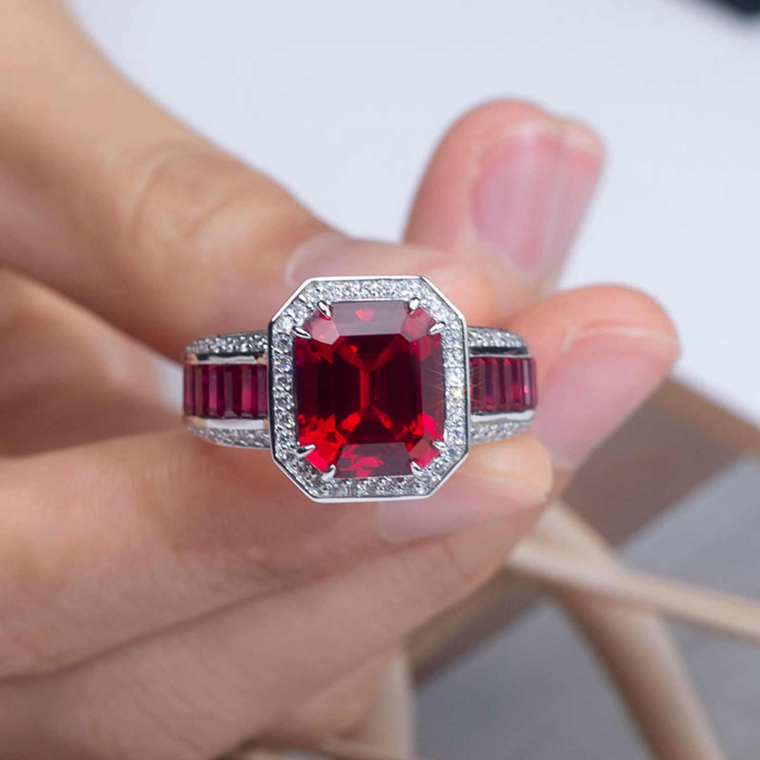 Miriam – Cushion-shaped ruby ​​ring.