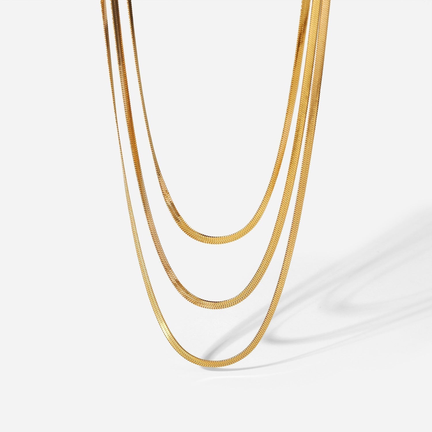 Sofia – Multilayer necklace made of fine gold.