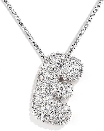 Frieda – Catena in oro con ciondolo organico