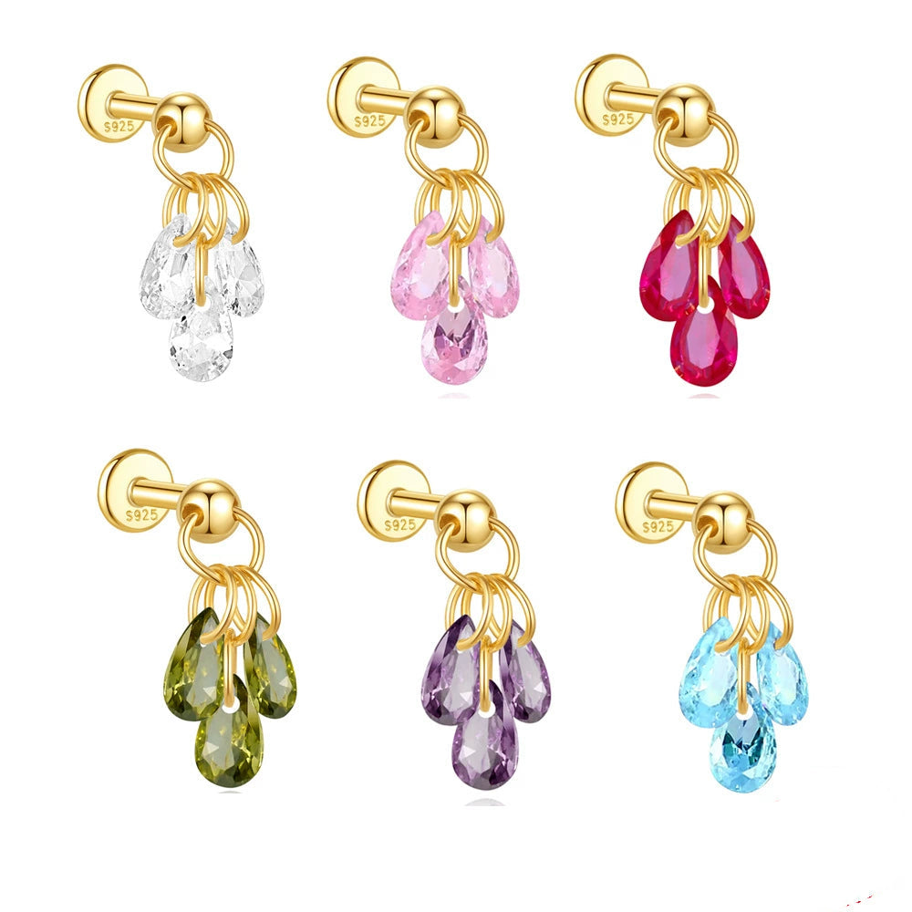 Jasmina – Gold earrings with understated refinement.
