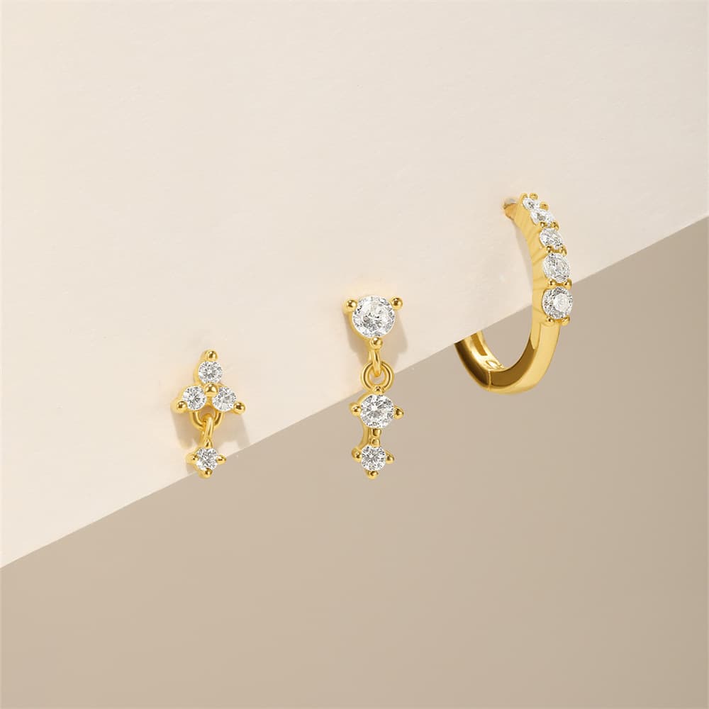 Eva – Gold earrings with simple shine