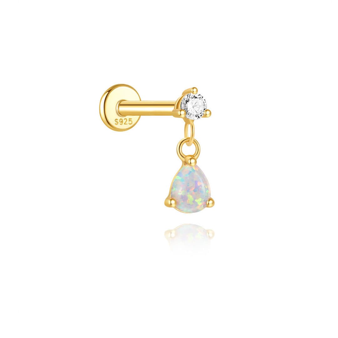 Kateřina – Delicate gold earrings with movement.