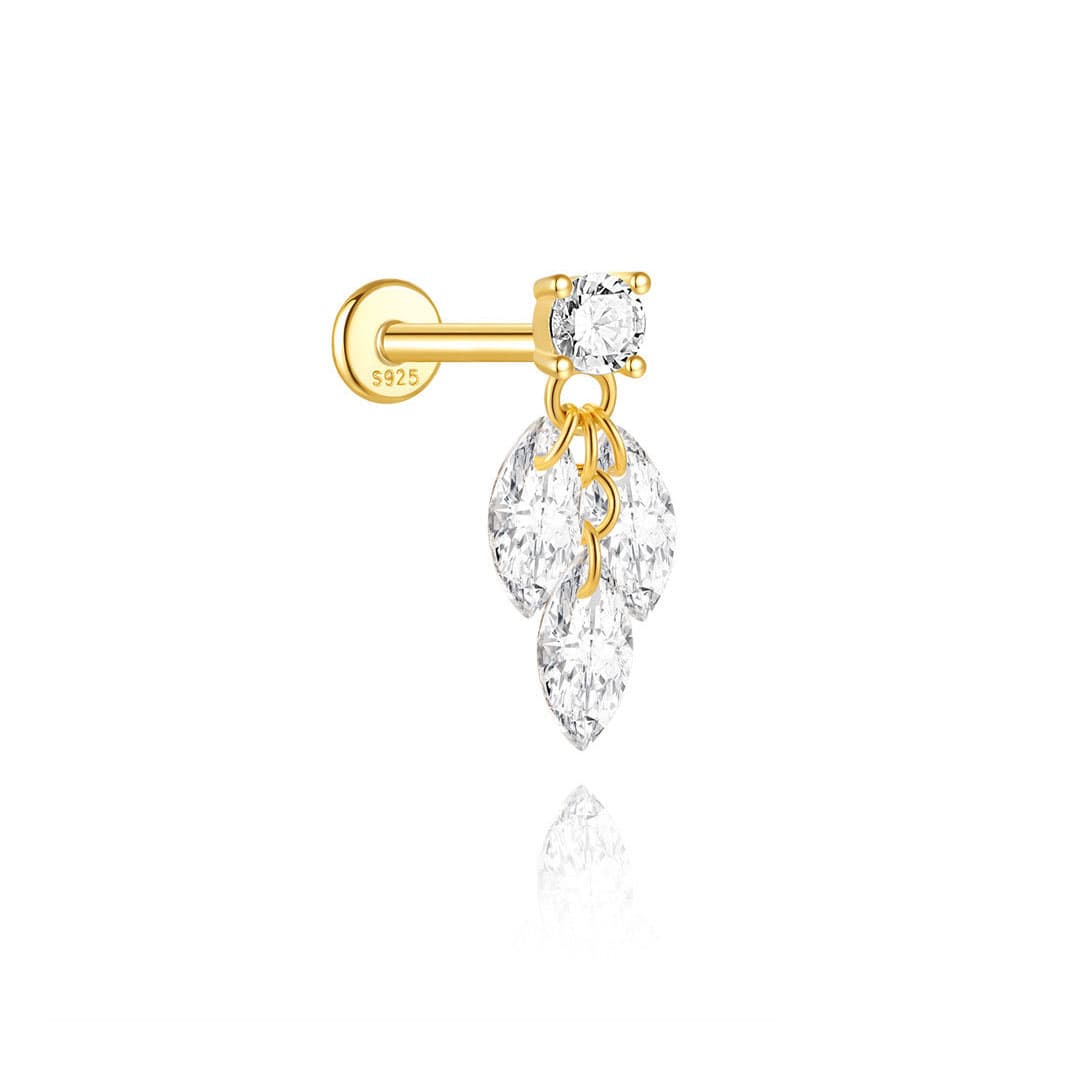 Kateřina – Delicate gold earrings with movement.