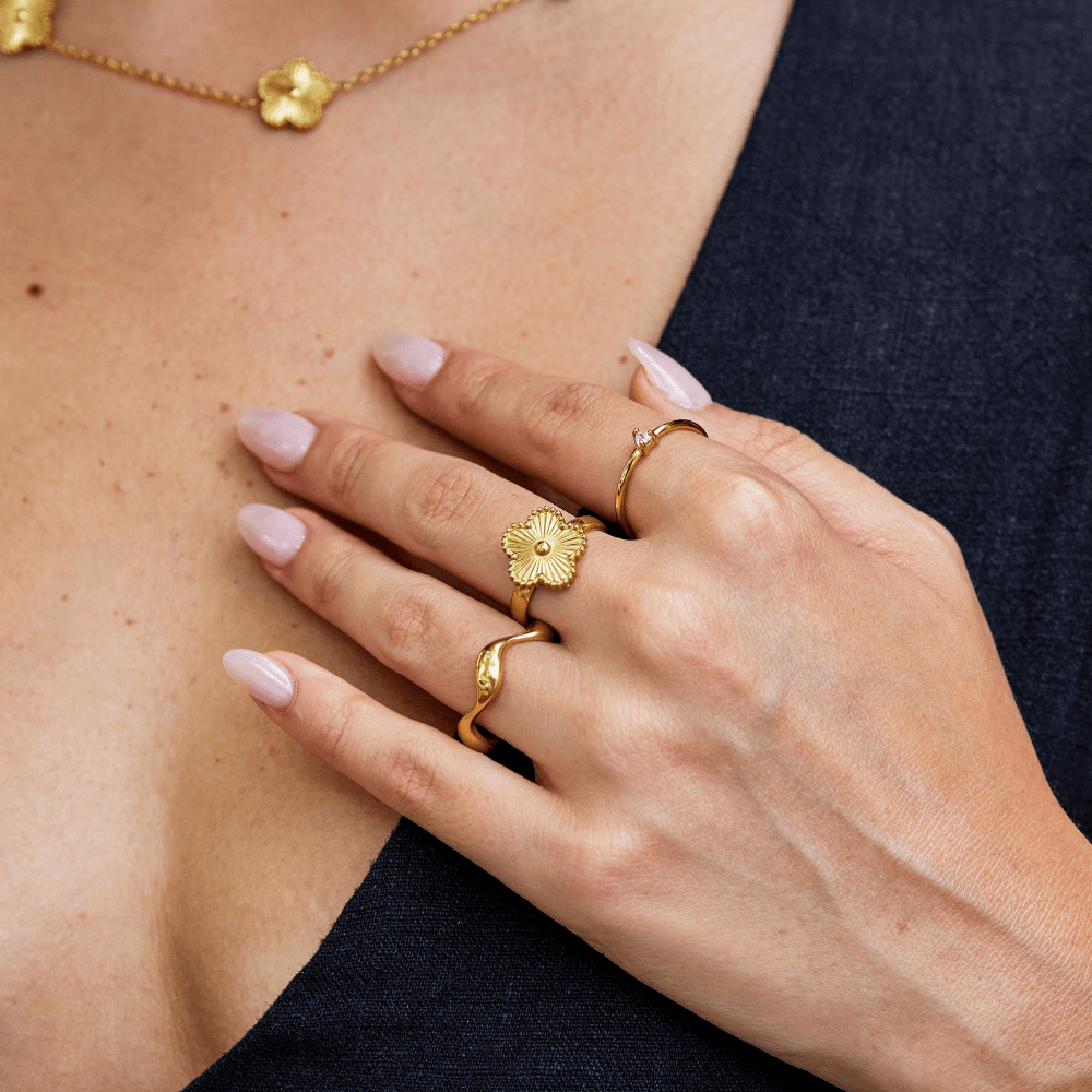 Anello in oro con quadrifoglio